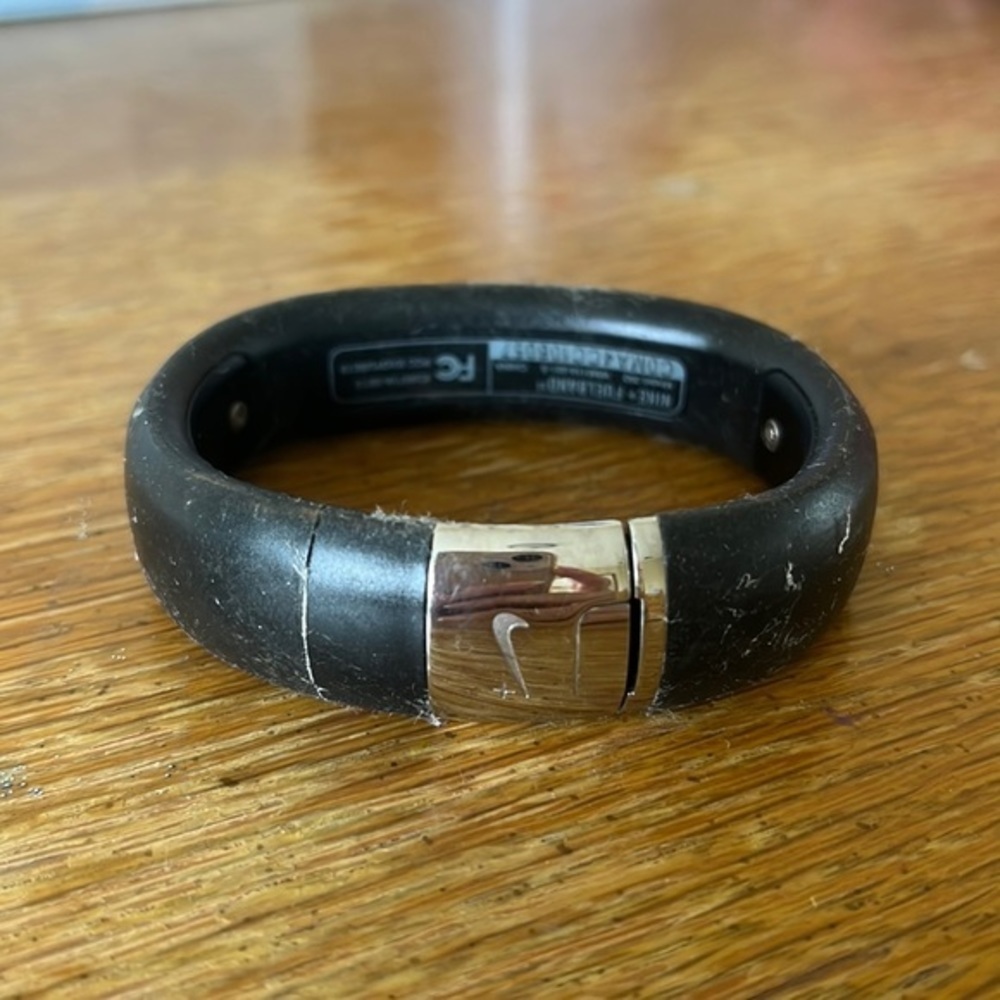nike SE fuel band‎ sterling silver clasp size small wearables​